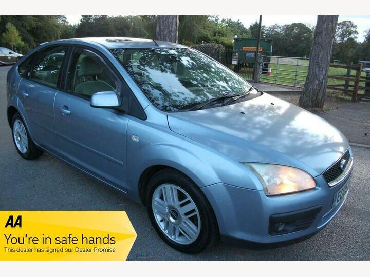 Ford Focus 1.6 Ghia 5dr