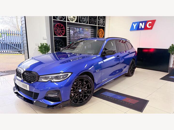 BMW 3 Series 2.0 330e 12kWh M Sport Touring Auto Euro 6 (s/s) 5dr BMW 3 Series 2.0 330e 12kWh M Sport Touring Auto Euro 6 (s/s) 5dr