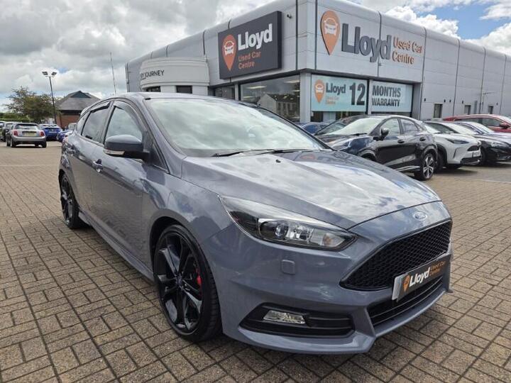 Ford FOCUS 2.0T EcoBoost ST-3 Euro 6 (s/s) 5dr