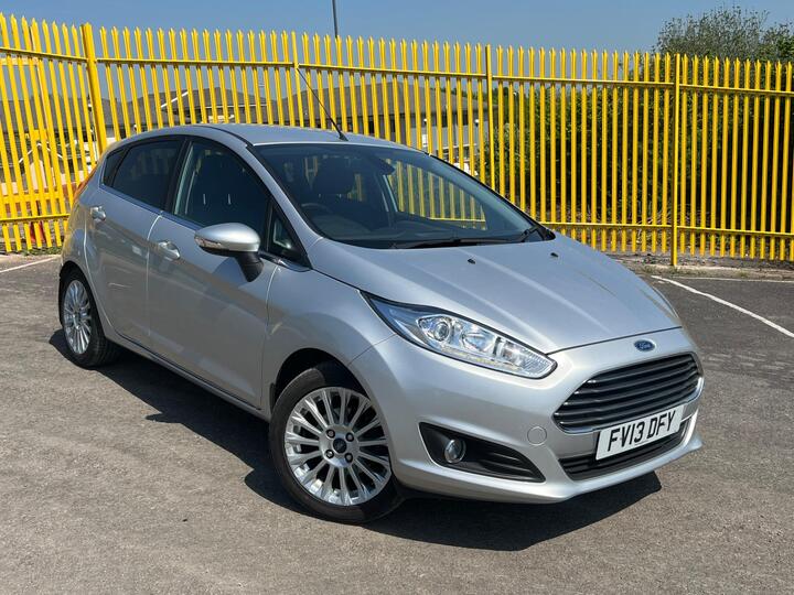 Ford Fiesta 1.0T EcoBoost Titanium Euro 5 (s/s) 5dr