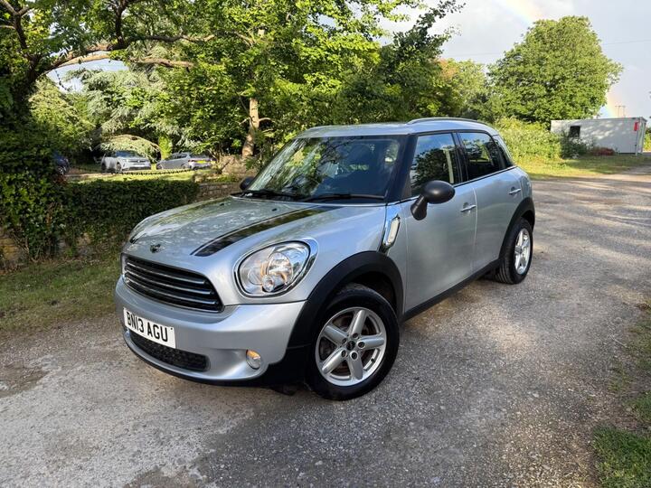MINI Countryman 1.6 One Euro 5 (s/s) 5dr MINI Countryman 1.6 One Euro 5 (s/s) 5dr