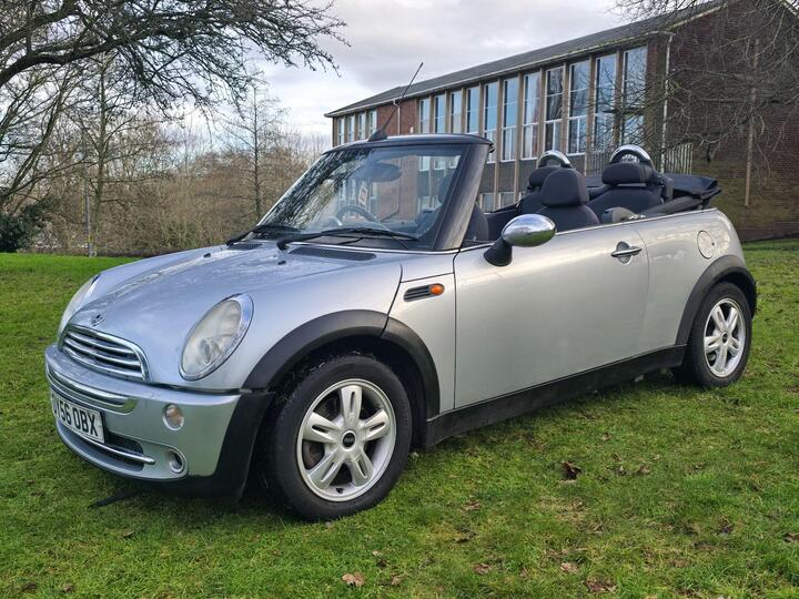 MINI Convertible 1.6 Cooper Euro 3 2dr
