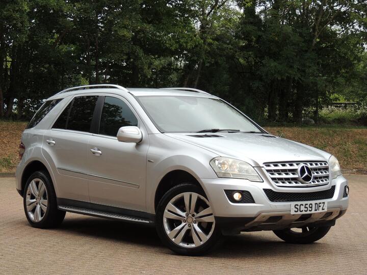 Mercedes-Benz M Class 3.0 ML300 CDI V6 BlueEfficiency Sport Tiptronic 4WD Euro 4 5dr