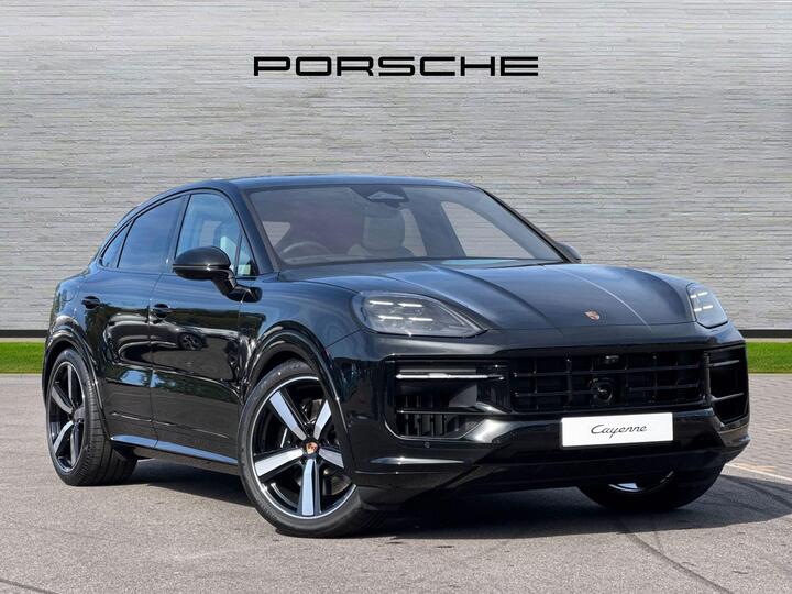 Porsche Cayenne 3.0 V6 E-Hybrid 25.9kWh S Black Edition TiptronicS 4WD Euro 6 (s/s) 5dr