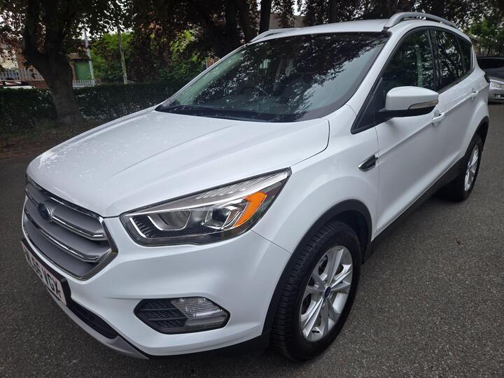 Ford Kuga 2.0 TDCi Titanium Euro 6 (s/s) 5dr