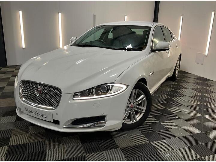 Jaguar XF 2.2d Luxury Auto Euro 5 (s/s) 4dr