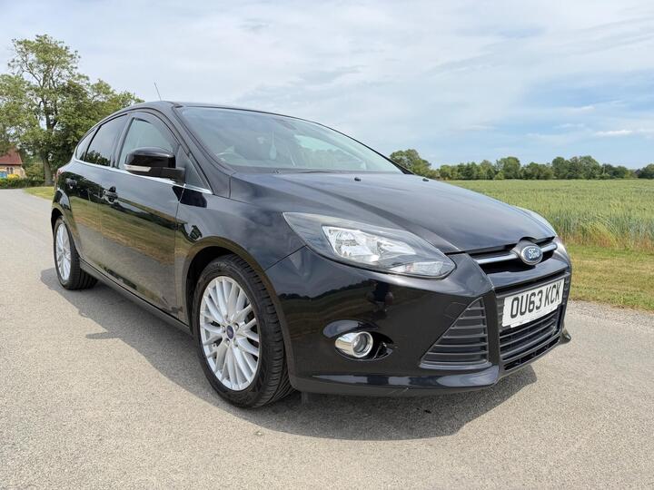 Ford Focus 1.0T EcoBoost Zetec Euro 5 (s/s) 5dr