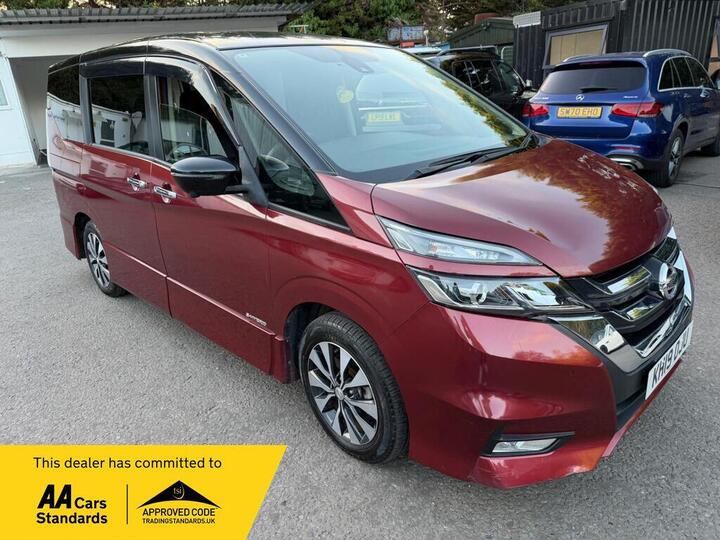 Nissan Serena 2.0 Automatic Hybrid