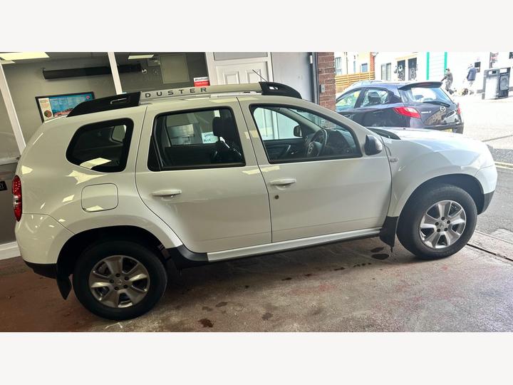 Dacia Duster 1.5 DCi Laureate 4WD Euro 6 (s/s) 5dr