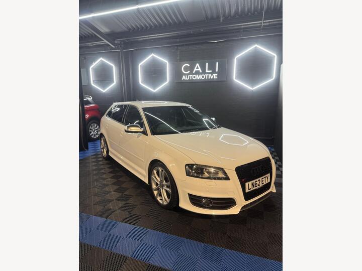 Audi S3 2.0 TFSI Black Edition Sportback 5dr Petrol S Tronic Quattro Euro 5 (265 Ps)