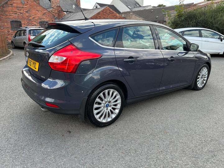 Ford Focus 1.6T EcoBoost Titanium X Euro 5 (s/s) 5dr