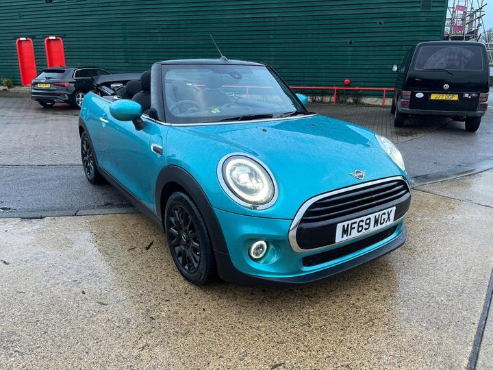 MINI Convertible 1.5 Cooper Classic Euro 6 (s/s) 2dr