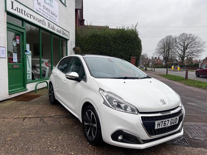 Peugeot 208 1.2 PureTech Allure Premium Euro 6 (s/s) 5dr