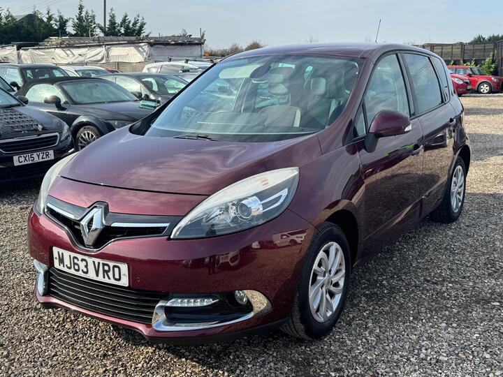 Renault Scenic 1.5 DCi ENERGY Dynamique TomTom Euro 5 (s/s) 5dr