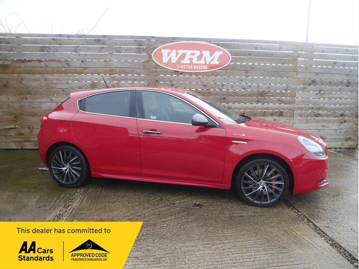 Alfa Romeo Giulietta 2.0 JTDM-2 QV Line Euro 5 (s/s) 5dr