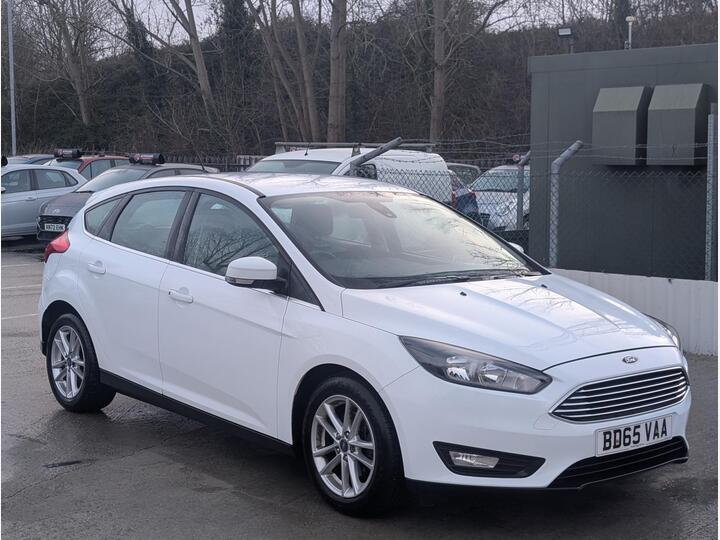 Ford Focus 1.0T EcoBoost Zetec Euro 6 (s/s) 5dr