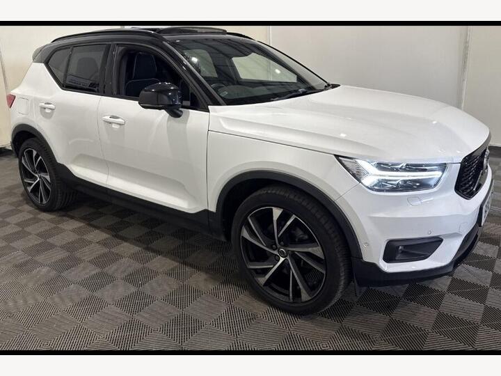 Volvo XC40 2.0 D4 First Edition Auto AWD Euro 6 (s/s) 5dr