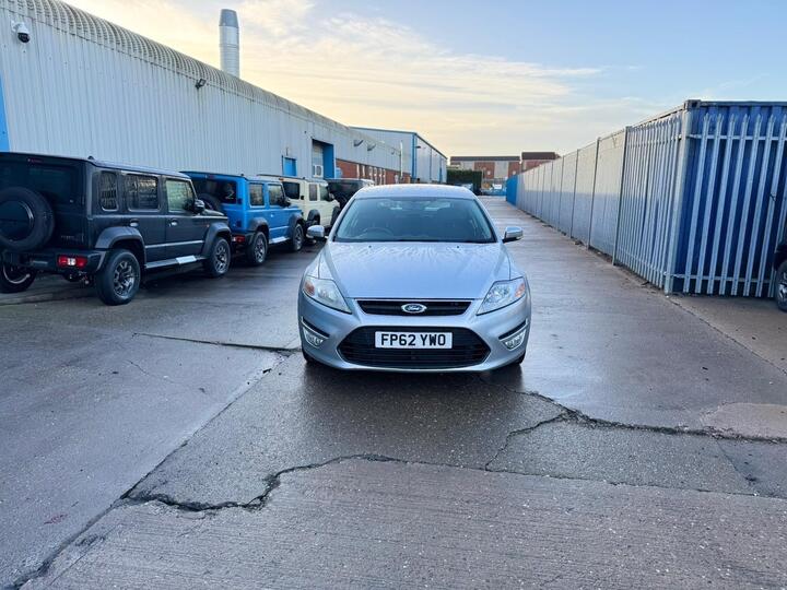 Ford Mondeo 1.6 TDCi ECOnetic Zetec Euro 5 (s/s) 5dr