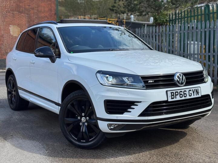 Volkswagen Touareg 3.0 TDI V6 BlueMotion Tech R-Line Tiptronic 4WD Euro 6 (s/s) 5dr