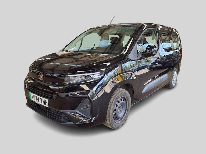Vauxhall Combo Life Electric 52kWh Design XL MPV Auto 5dr (7.4kW Charger)