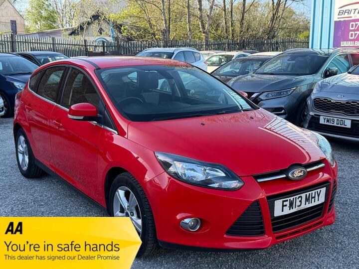 Ford Focus 1.0T EcoBoost Zetec Euro 5 (s/s) 5dr
