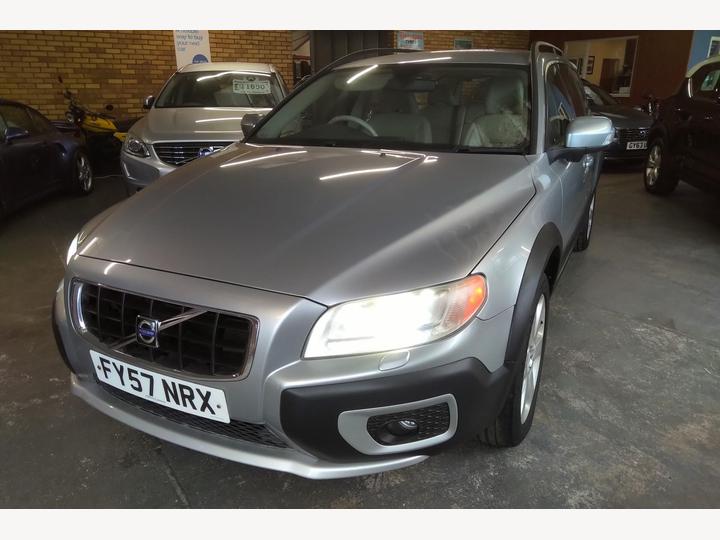 Volvo XC70 2.4 D5 SE Sport Geartronic AWD 5dr
