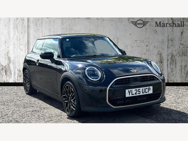 MINI Cooper 1.5C Exclusive Steptronic Euro 6 (s/s) 3dr