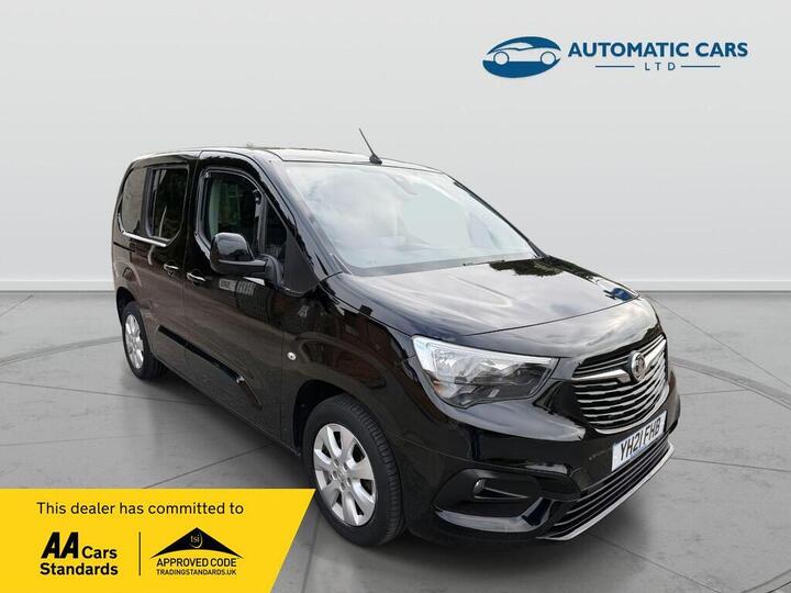 Vauxhall COMBO LIFE 1.2 Turbo SE Auto Euro 6 (s/s) 5dr Vauxhall COMBO LIFE 1.2 Turbo SE Auto Euro 6 (s/s) 5dr