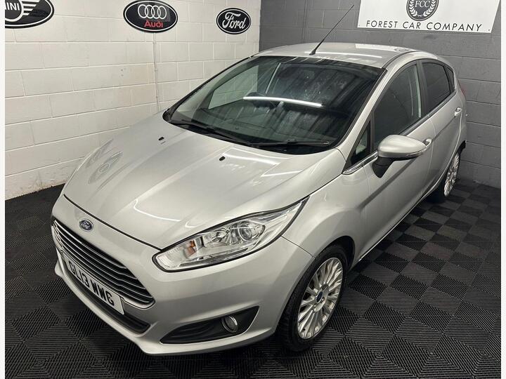 Ford Fiesta 1.0T EcoBoost Titanium Euro 5 (s/s) 5dr