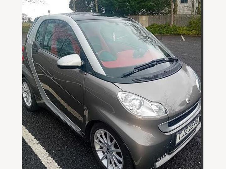Smart Fortwo 1.0 MHD Passion SoftTouch Euro 5 (s/s) 2dr Smart Fortwo 1.0 MHD Passion SoftTouch Euro 5 (s/s) 2dr