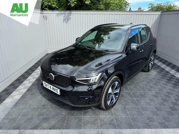 Volvo XC40 2.0 B4 MHEV Plus Dark DCT Auto Euro 6 (s/s) 5dr