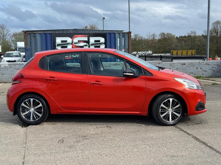 Peugeot 208 1.2 PureTech Active Design Menthol Euro 6 5dr