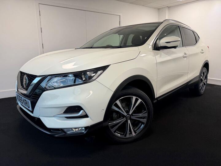 Nissan Qashqai 1.7 DCi N-Connecta Euro 6 (s/s) 5dr