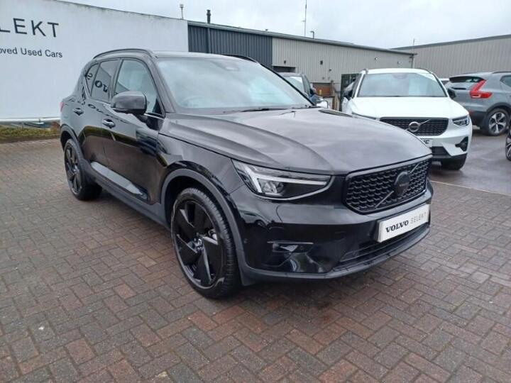 Volvo XC40 2.0 B3 MHEV Plus Black Edition DCT Auto Euro 6 (s/s) 5dr