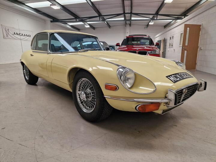 Jaguar E-Type V12 2 + 2 AUTOMATIC COUPE