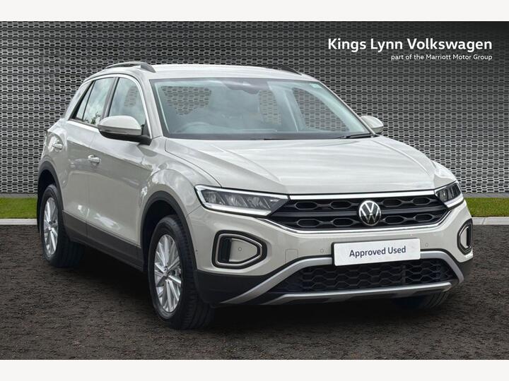 Volkswagen T-Roc 1.0 TSI Life Euro 6 (s/s) 5dr Volkswagen T-Roc 1.0 TSI Life Euro 6 (s/s) 5dr