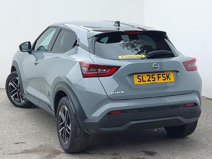 Nissan Juke 1.0 DIG-T N-Connecta DCT Auto Euro 6 (s/s) 5dr