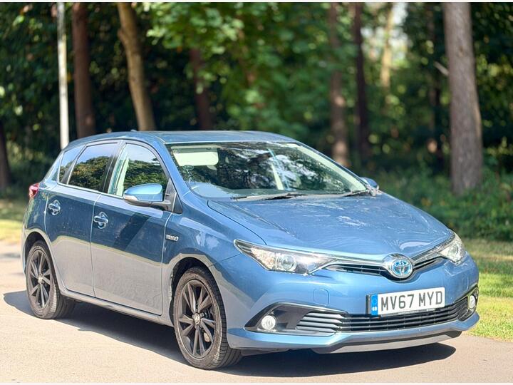 Toyota Auris 1.8 VVT-h Design CVT Euro 6 (s/s) 5dr (Safety Sense)