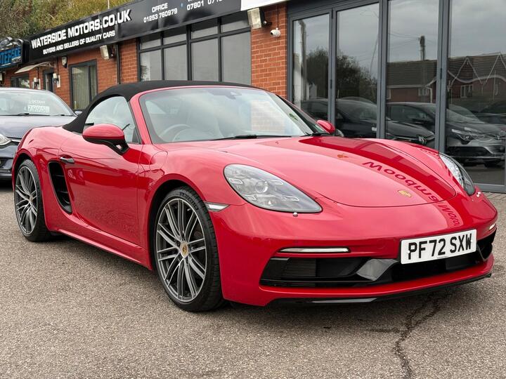 Porsche 718 Boxster 2.0T PDK Euro 6 (s/s) 2dr Porsche 718 Boxster 2.0T PDK Euro 6 (s/s) 2dr