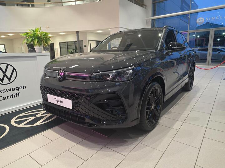 Volkswagen Tiguan 1.5 ETSI MHEV Black Edition DSG Euro 6 (s/s) 5dr