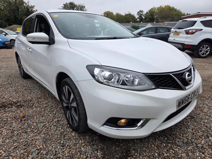 Nissan Pulsar 1.2 DIG-T Tekna Euro 6 (s/s) 5dr Nissan Pulsar 1.2 DIG-T Tekna Euro 6 (s/s) 5dr