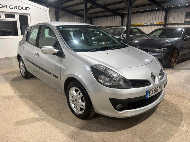 Renault Clio 1.4 16v Dynamique 5dr