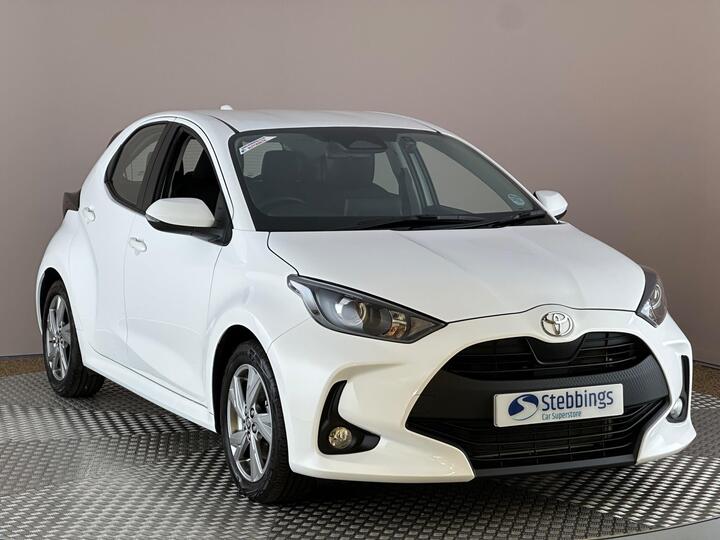 Toyota Yaris 1.5 VVT-h Icon E-CVT Euro 6 (s/s) 5dr