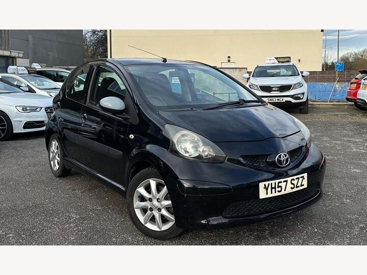 Toyota AYGO 1.0 VVT-i Black Euro 4 5dr