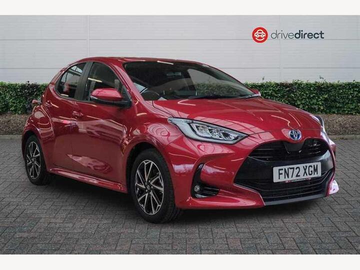 Toyota YARIS 1.5 VVT-h Design E-CVT Euro 6 (s/s) 5dr Toyota YARIS 1.5 VVT-h Design E-CVT Euro 6 (s/s) 5dr