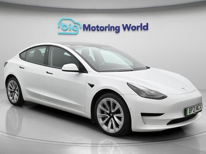 Tesla Model 3 Standard Range Plus Auto RWD 4dr