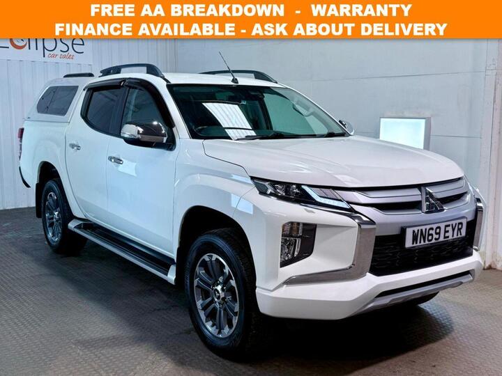 Mitsubishi L200 2.2 DI-D DC Warrior Auto 4WD Euro 6 (s/s) 4dr Mitsubishi L200 2.2 DI-D DC Warrior Auto 4WD Euro 6 (s/s) 4dr