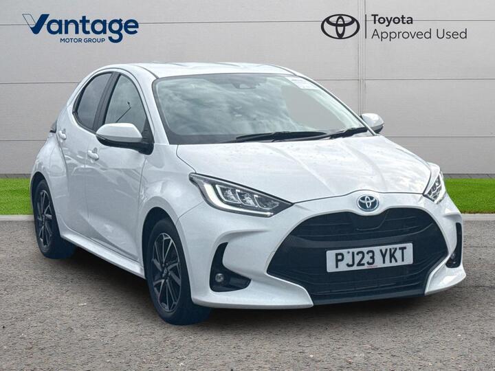 Toyota Yaris 1.5 VVT-h Design E-CVT Euro 6 (s/s) 5dr