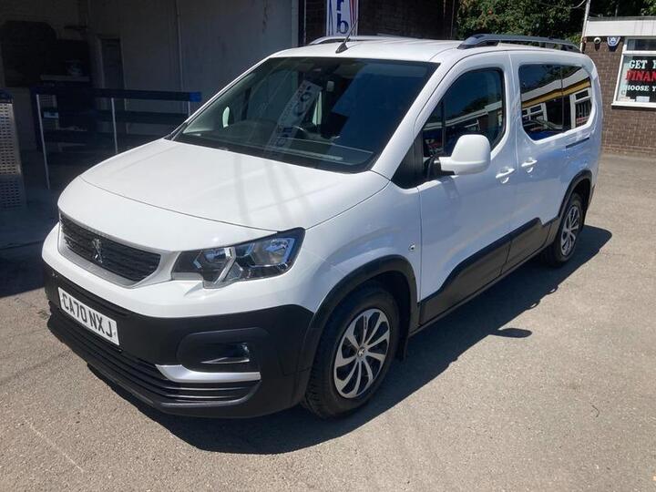 Peugeot Rifter 1.5 BlueHDi Active Long MPV Euro 6 (s/s) 5dr Peugeot Rifter 1.5 BlueHDi Active Long MPV Euro 6 (s/s) 5dr