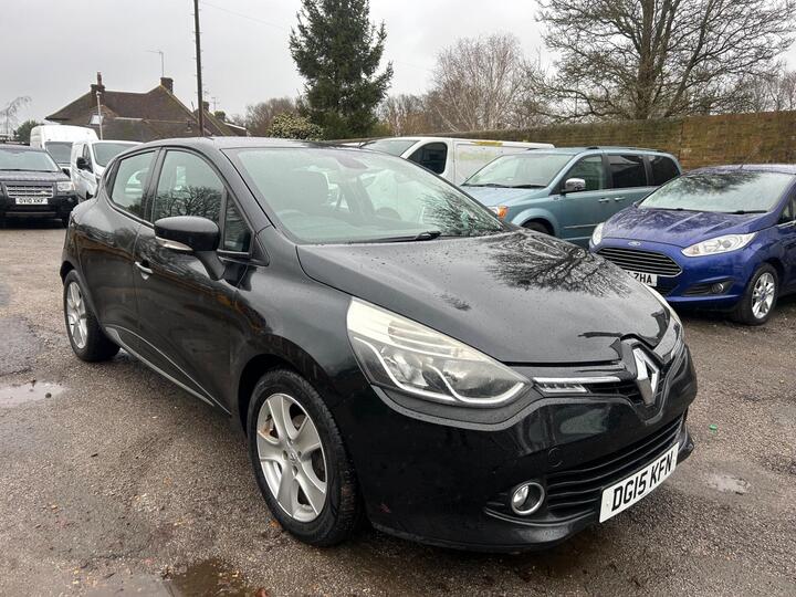 Renault Clio 0.9 TCe Dynamique MediaNav Euro 5 (s/s) 5dr Renault Clio 0.9 TCe Dynamique MediaNav Euro 5 (s/s) 5dr